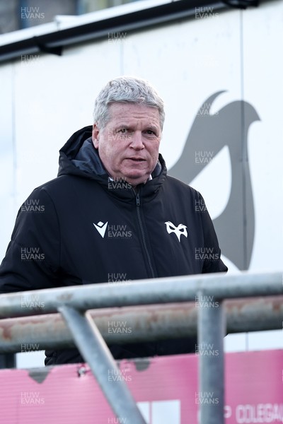 010126 - Ospreys v Cardiff Rugby - United Rugby Championship - Ospreys CEO Lance Bradley arrives at the Brewery Field 