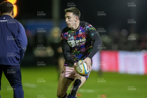 010126 - Ospreys v Cardiff Rugby - United Rugby Championship - Josh Adams of Cardiff Rugby in the warm up