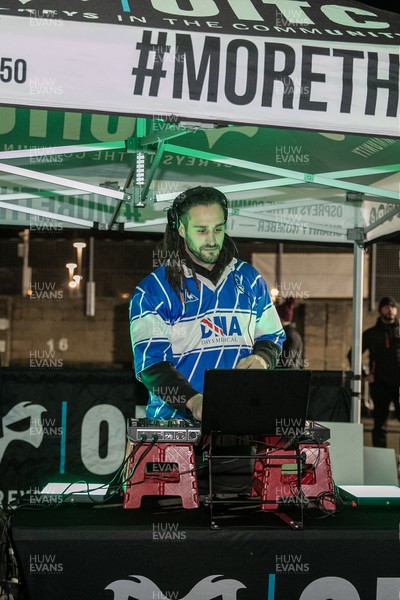 010126 - Ospreys v Cardiff Rugby - United Rugby Championship - Josh Navidi plays a half time DJ set