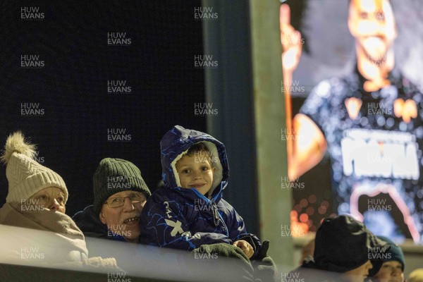 010126 - Ospreys v Cardiff Rugby - United Rugby Championship - Fans