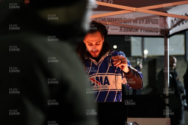 010126 - Ospreys v Cardiff Rugby - United Rugby Championship - Josh Navidi plays a half time DJ set