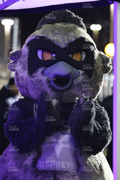 010126 - Ospreys v Cardiff Rugby - United Rugby Championship - Ozzie