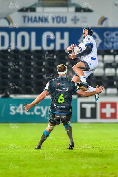 121220 - Ospreys v Castres - European Challenge Cup - Armand Batlle of Castres jumps for the ball 
