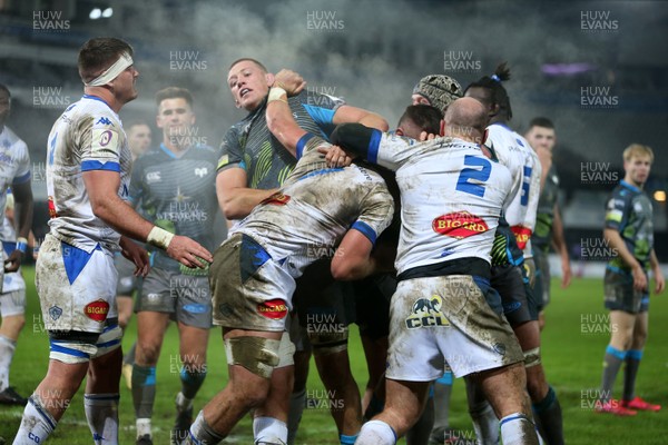 121220 - Ospreys v Castres Olympique - European Challenge Cup - Tempers boil over on the try line