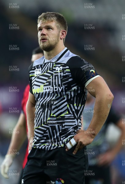 151017 - Ospreys v Clermont Auvergne - European Rugby Champions Cup - Olly Cracknell of Ospreys