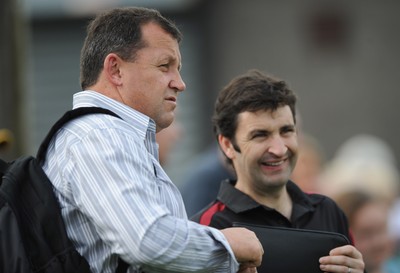 30.08.08 - Ospreys v Clubs Select XV - Waikato Chiefs Head Coach Ian Foster(L) looks on with Ospreys Elite Performance Director Andrew Hore before kick off. 