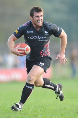 30.08.08 - Ospreys v Clubs Select XV - Ospreys Huw Bennett. 