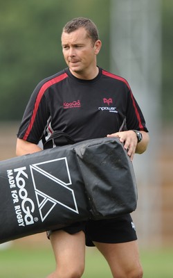 30.08.08 - Ospreys v Clubs Select XV - Ospreys Coach, Sean Holley. 