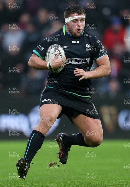 070117 - Ospreys v Connacht - Guinness PRO12 - Nicky Smith of Ospreys runs with the ball by Chris Fairweather/Huw Evans Agency