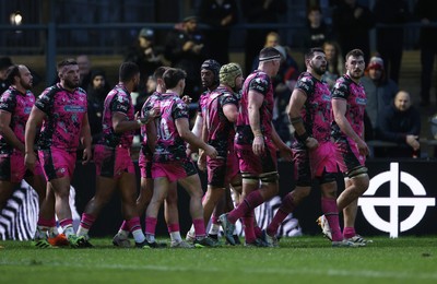 071225 - Ospreys v Connacht - European Challenge Cup - Harri Deaves of Ospreys celebrates scoring a try