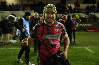 071225 - Ospreys v Connacht - European Challenge Cup - Harri Deaves of Ospreys celebrates at full time