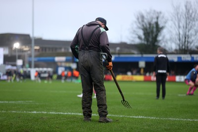 071225 - Ospreys v Connacht - European Challenge Cup - Grounds Staff
