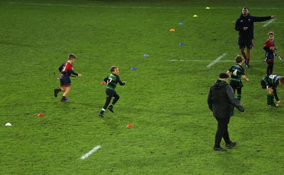 071225 - Ospreys v Connacht - European Challenge Cup - Tag Rugby