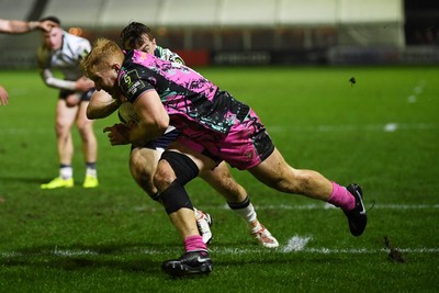 071225 - Ospreys v Connacht - EPCR Challenge Cup - Iestyn Hopkins of Ospreys runs in to score a try