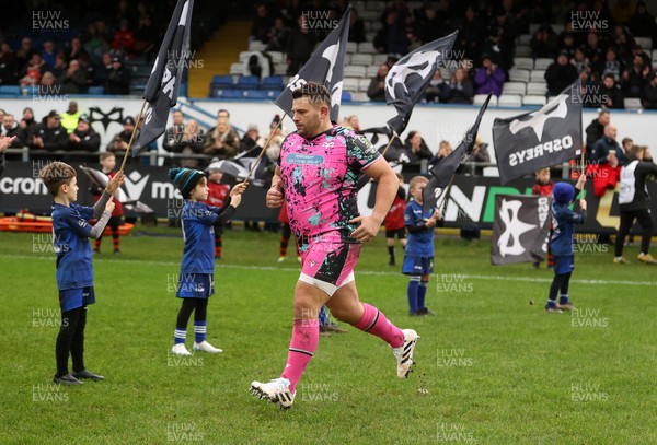 071225 - Ospreys v Connacht - European Challenge Cup - Tom Botha of Ospreys runs out for his 150th cap