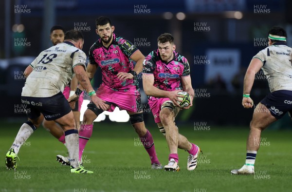 071225 - Ospreys v Connacht - European Challenge Cup - James Ratti of Ospreys 