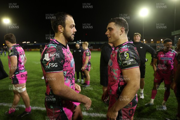 071225 - Ospreys v Connacht - European Challenge Cup - Evardi Boshoff and Lewis Lloyd of Ospreys at full time