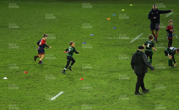 071225 - Ospreys v Connacht - European Challenge Cup - Tag Rugby