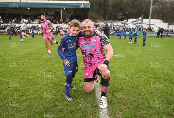 071225 - Ospreys v Connacht - European Challenge Cup - Mascot