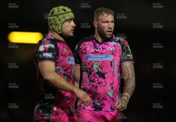 071225 - Ospreys v Connacht - European Challenge Cup - Ross Moriarty of Ospreys 