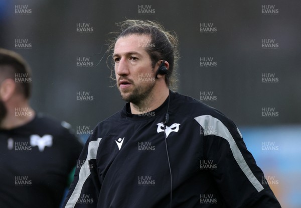 071225 - Ospreys v Connacht - European Challenge Cup - Ospreys Coach Justin Tipuric