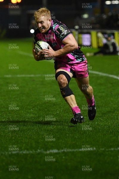 071225 - Ospreys v Connacht - EPCR Challenge Cup - Iestyn Hopkins of Ospreys runs in to score a try