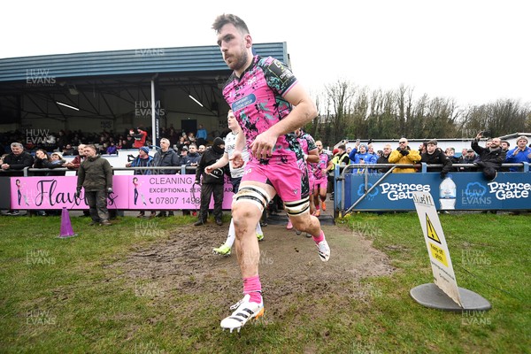 071225 - Ospreys v Connacht - EPCR Challenge Cup - Ospreys players run out at the start of the match