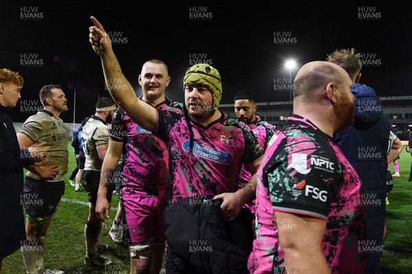 071225 - Ospreys v Connacht - EPCR Challenge Cup - Harri Deaves of Ospreys celebrates at full time 