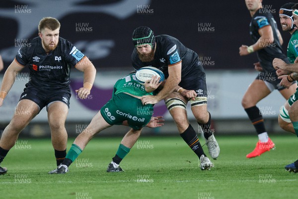 291022 - Ospreys v Connacht - United Rugby Championship - Morgan Morris of Ospreys on the charge