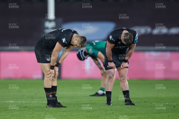 291022 - Ospreys v Connacht - United Rugby Championship - Players exhausted and dejected at the end of the match