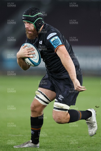 291022 - Ospreys v Connacht - United Rugby Championship - Morgan Morris of Ospreys on the charge