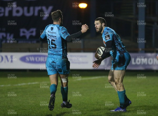 060321 Ospreys v Dragons, Guinness PRO14 - Jonah Holmes of Dragons celebrates with Josh Lewis of Dragons after scoring try