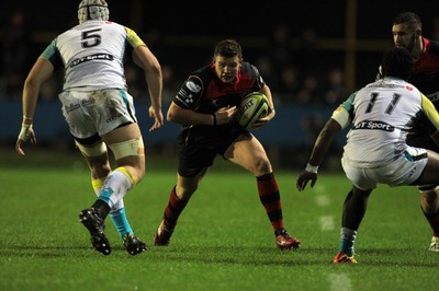 141114 -  Ospreys v Newport Gwent Dragons, LV= Cup, Brewery Field, Bridgend - Sam Parry attacks the Ospreys defence