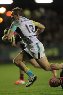 141114 -  Ospreys v Newport Gwent Dragons, LV= Cup, Brewery Field, Bridgend - Hanno Dirksen breaks to score for the Ospreys