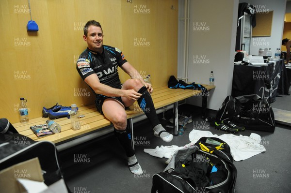 200412 - Ospreys v Newport-Gwent Dragons - RaboDirect PRO12 -Shane Williams of Ospreys in the changing rooms at the end of the game