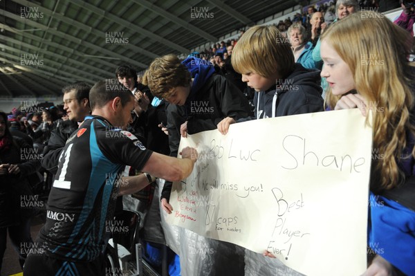 200412 - Ospreys v Newport-Gwent Dragons - RaboDirect PRO12 -Shane Williams of Ospreys meets fans at the end of the game