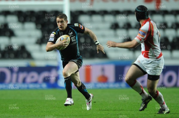 200412 - Ospreys v Newport-Gwent Dragons - RaboDirect PRO12 -Shane Williams of Ospreys