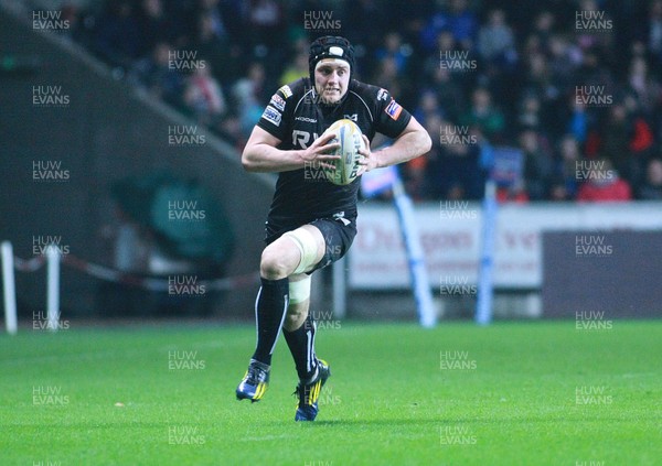 220313 Ospreys v Newport Gwent Dragons - RaboDirectPro12 -Ospreys' James King makes a break 