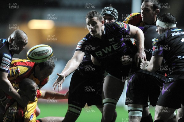 30.10.10 - Ospreys v Newport-Gwent Dragons - Magners League - Ian Evans of Ospreys. 