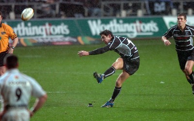 311206 - Ospreys v Newport Gwent Dragons - Magners League - Ospreys James Hook kicks at goal 