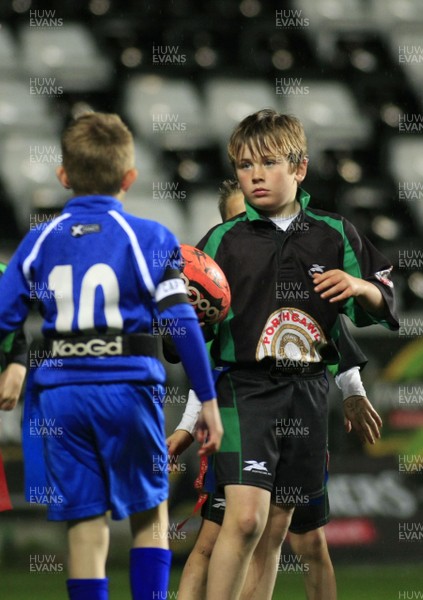 30.10.10 Ospreys v Newport Gwent Dragons - Magners League -  Under 8's action: Porthcawl(black/green) v Bryncoch. 