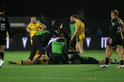 241026 - The Oaks at St Lukes - Ben Carter of Dragons injured