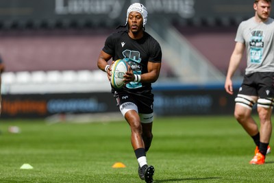260425 - Ospreys v Dragons RFC - United Rugby Championship - Daniel Kasende of Ospreys