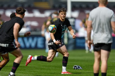 260425 - Ospreys v Dragons RFC - United Rugby Championship - Jack Walsh of Ospreys