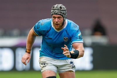 260425 - Ospreys v Dragons RFC - United Rugby Championship - Dan Lydiate of Dragons