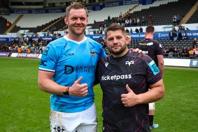 260425 - Ospreys v Dragons RFC - United Rugby Championship - Dan Lydiate of Dragons 