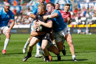 260425 - Ospreys v Dragons RFC - United Rugby Championship - Keiran Williams of Ospreys