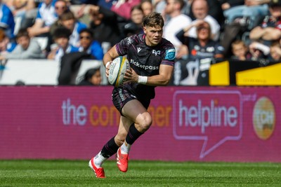 260425 - Ospreys v Dragons RFC - United Rugby Championship - Jack Walsh of Ospreys