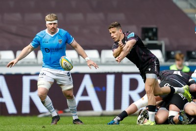 260425 - Ospreys v Dragons RFC - United Rugby Championship - Kieran Hardy of Ospreys