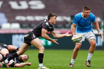 260425 - Ospreys v Dragons RFC - United Rugby Championship - Reuben Morgan-Williams of Ospreys